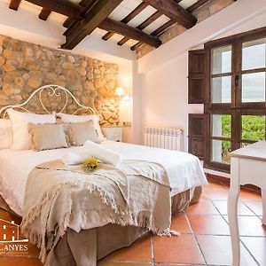 Masia Can Canyes & Spa